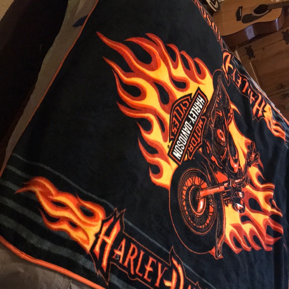 ridge-tile Harley Davidson
